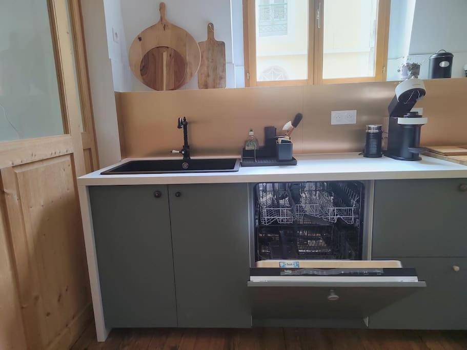 Magnifique Appartement Le Nid Des Thermes Bagneres-de-Bigorre Bagian luar foto